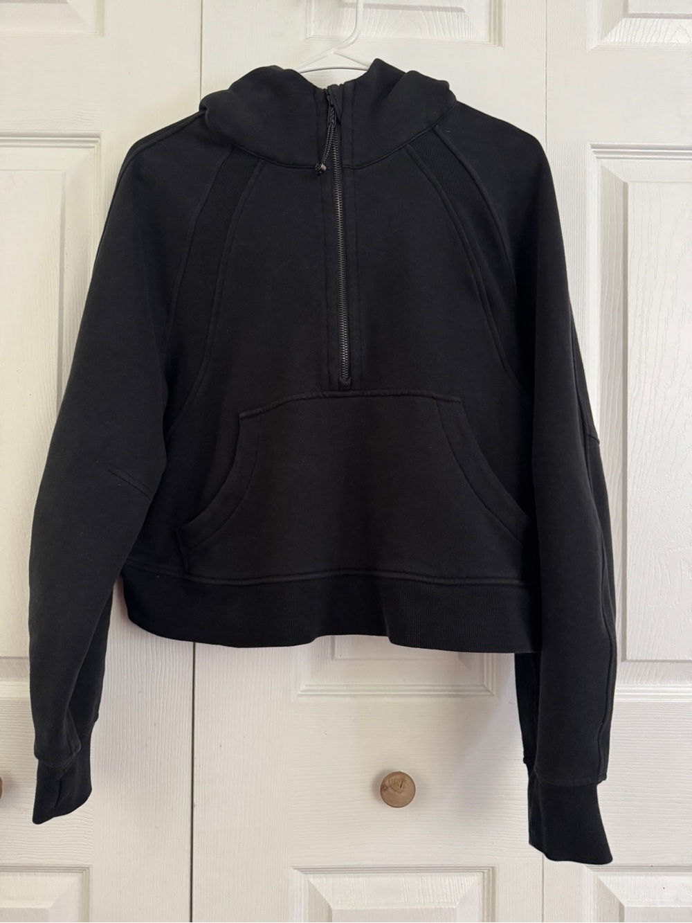 Lululemon cropped scuba M/L
